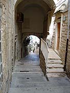 Vieste, Pizzomunno, Gargano - Splendida citt&agrave; sul Gargano, con numerosi alberghi, residence, hotel, villaggi, pensioni, agenzie e agriturismo a disposizione del Turismo. 